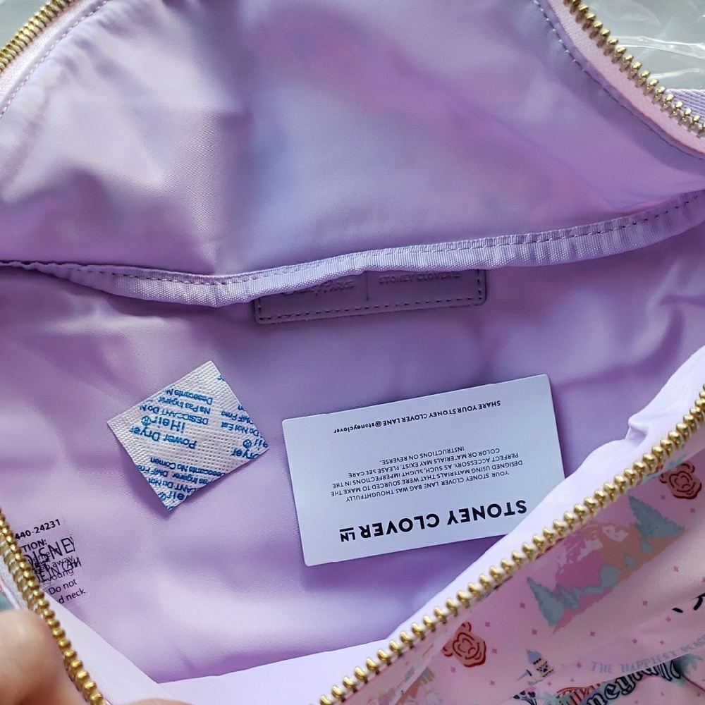 NWT Stoney Clover Lane X Disney Parks Jumbo Fanny Disneyland - Picture 10 of 12